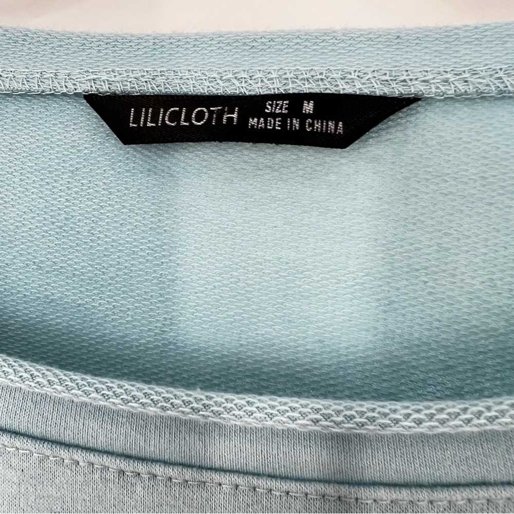 Lilicloth Graphic Yes I'm Cold ME 24:7 Long Sleeve Baby Blue T-Shirt Size Medium - Picture 5 of 17